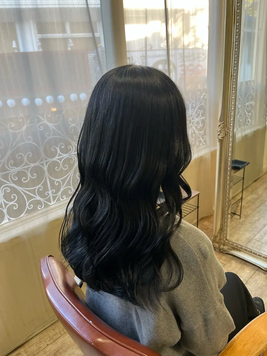 セミロング カット ヘアカラー 【艶髪カラー】 omiのヘアスタイル
