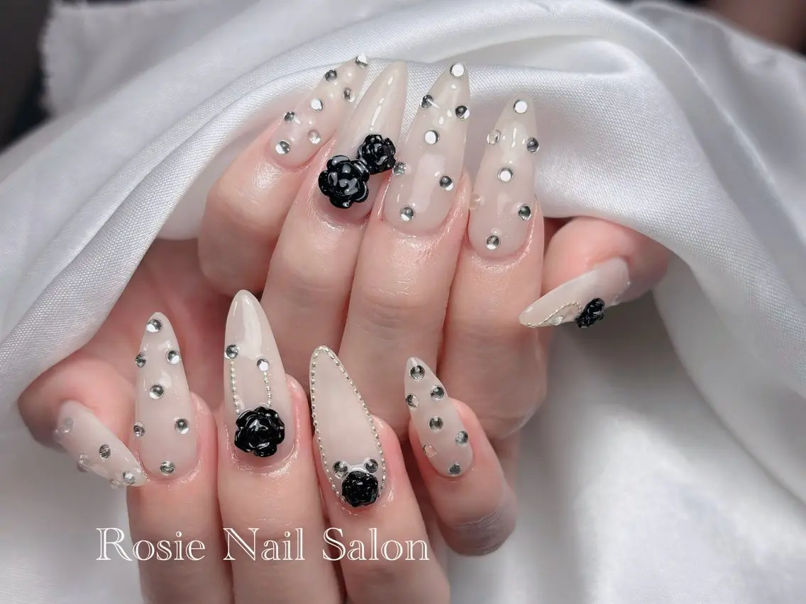 ネイル Rosie Nail サロン南越谷のネイルデザイン