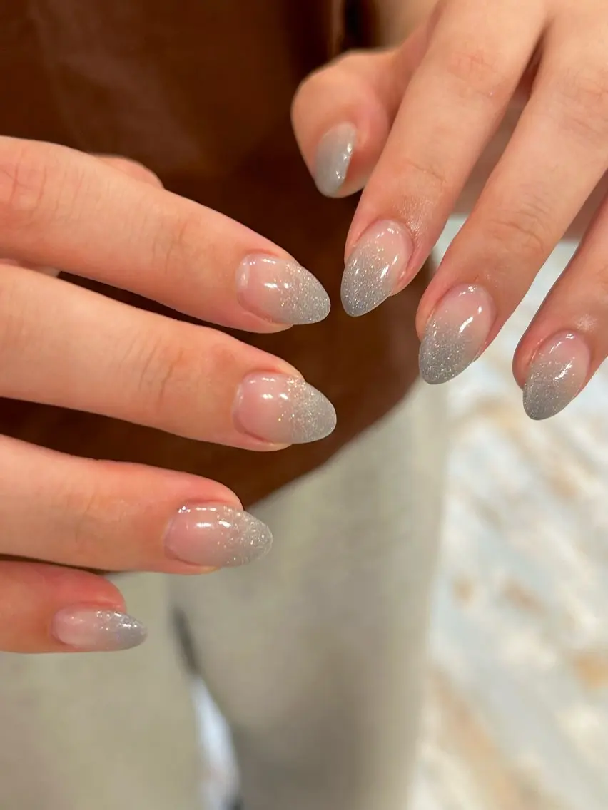 ネイル グラデーション ラメ(グリッター) ラメグラデーション マットネイル 持ち込み ハンドネイル Lily nailのネイルデザイン