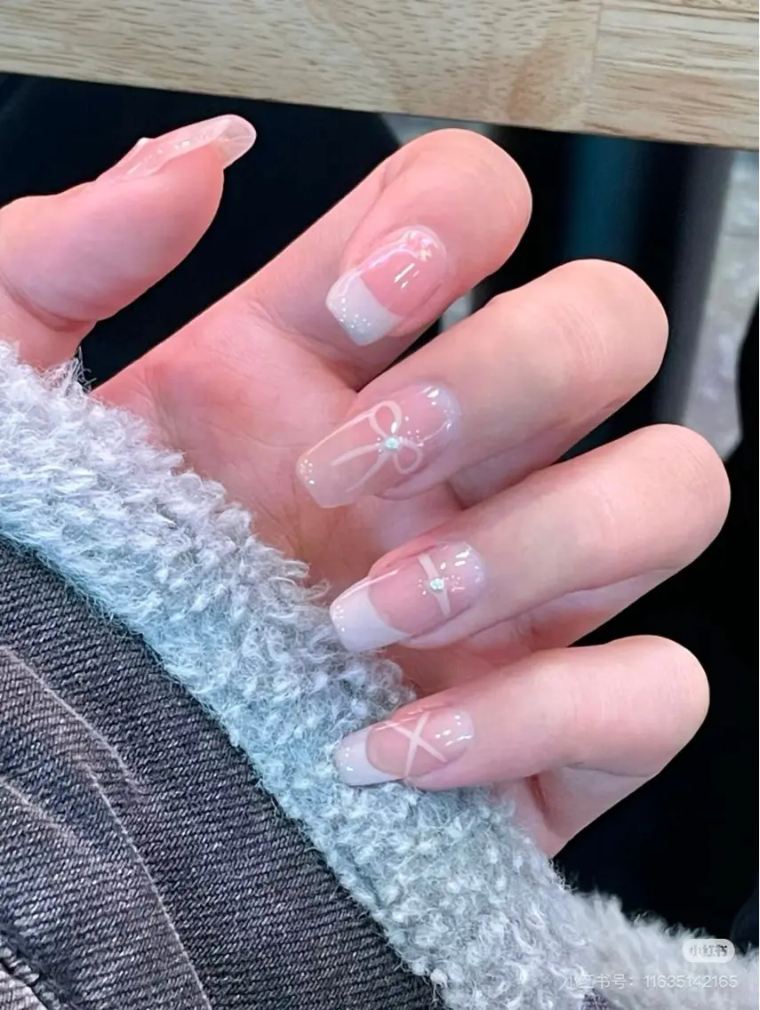ネイル 成人式 ジェルネイル ネイルチップ ハンドネイル MoMoA Nail ネイル長さ出し専門店のネイルデザイン