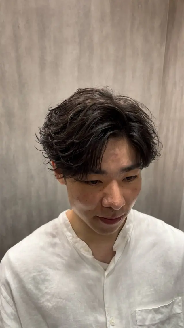 メンズ フェザーパーマ メンズパーマ カット パーマ メンズ 似合わせカットのヘアスタイル