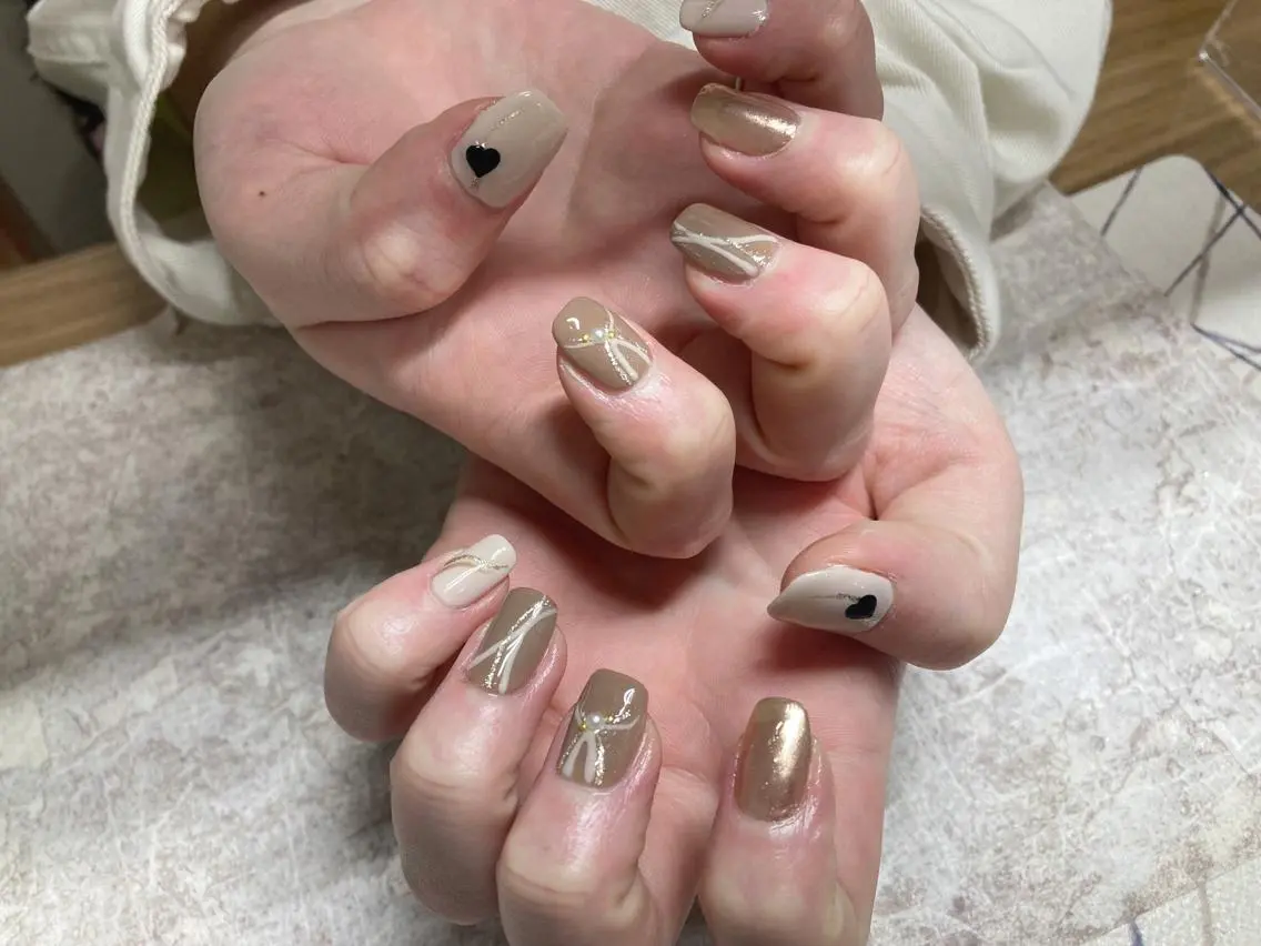 ネイル フットネイル フレンチネイル ジェルネイル ハート 韓国ネイル mogunail &blowのネイルデザイン