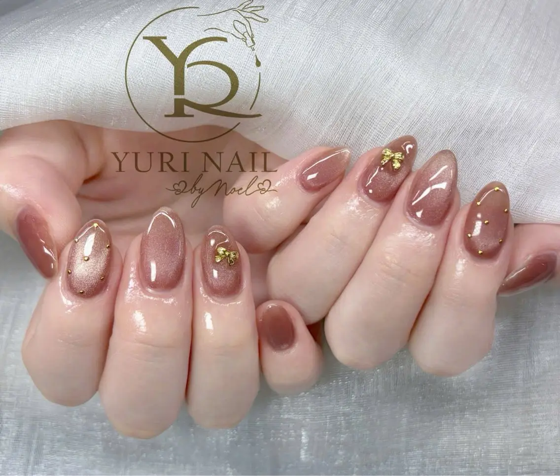 ネイル オーロラネイル ブルー チークネイル フレンチネイル ジェルネイル ハンドネイル フットネイル ハンドケア YURI Nail NARITAのネイルデザイン