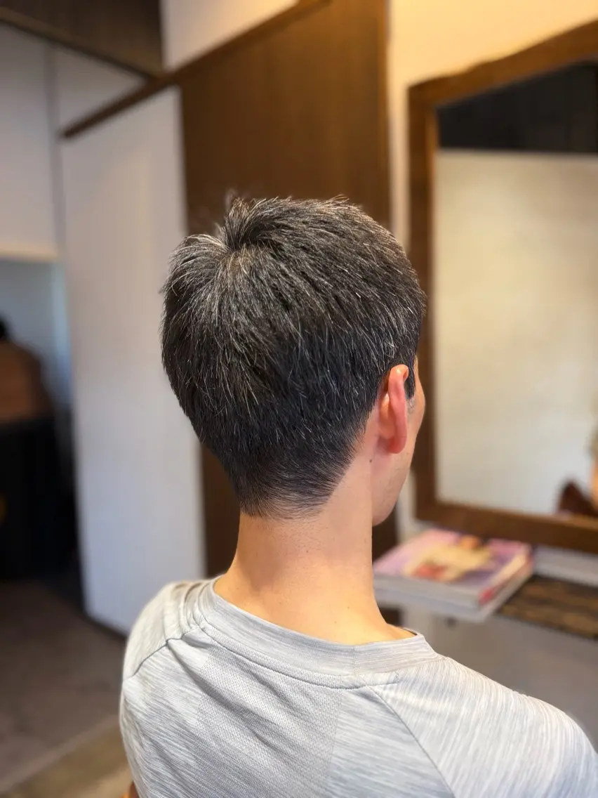 メンズ YUKI .のヘアスタイル