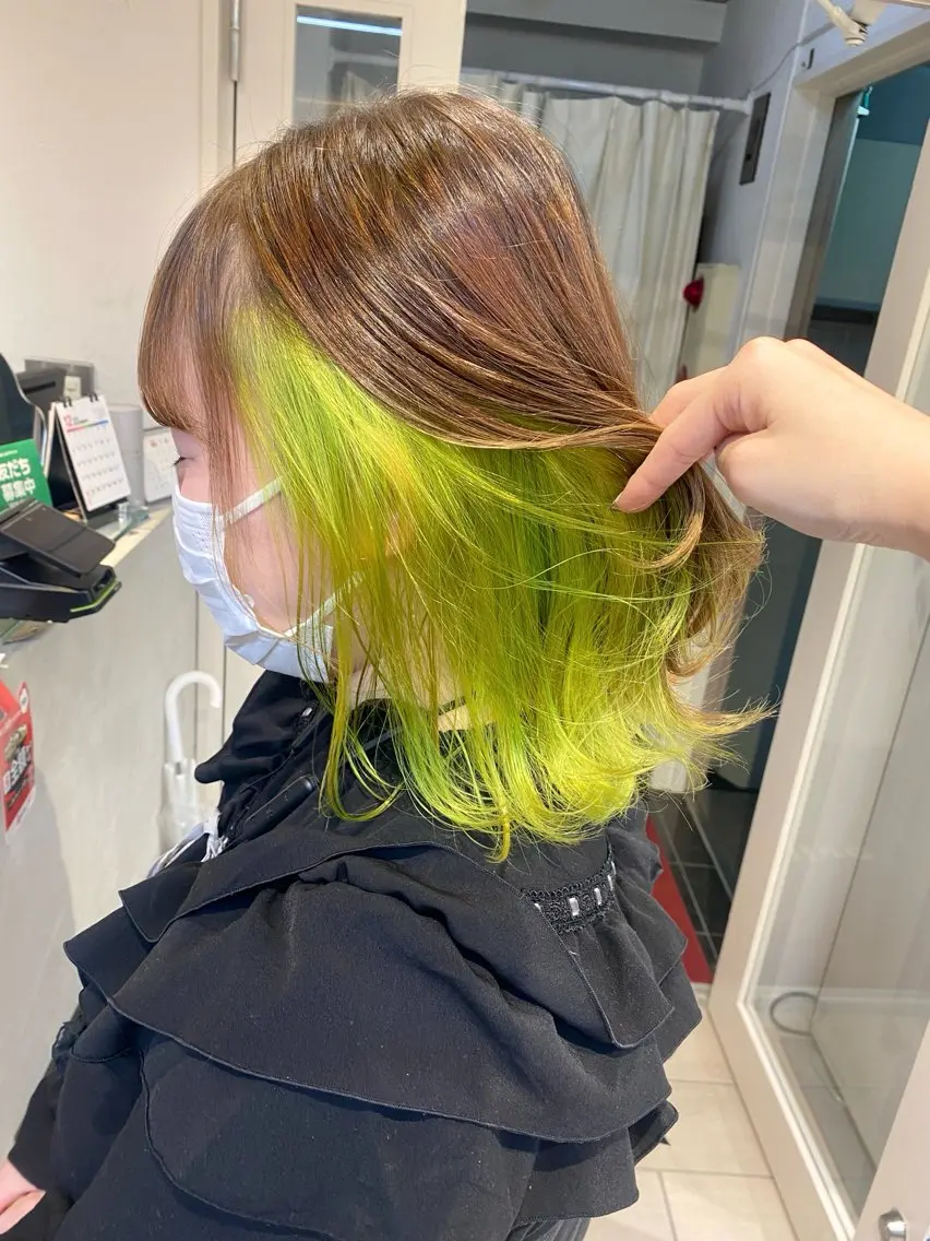 セミロング カラー ブリーチ インナーカラー Aya　ブリーチなし 🌱　ダブルカラーのヘアスタイル