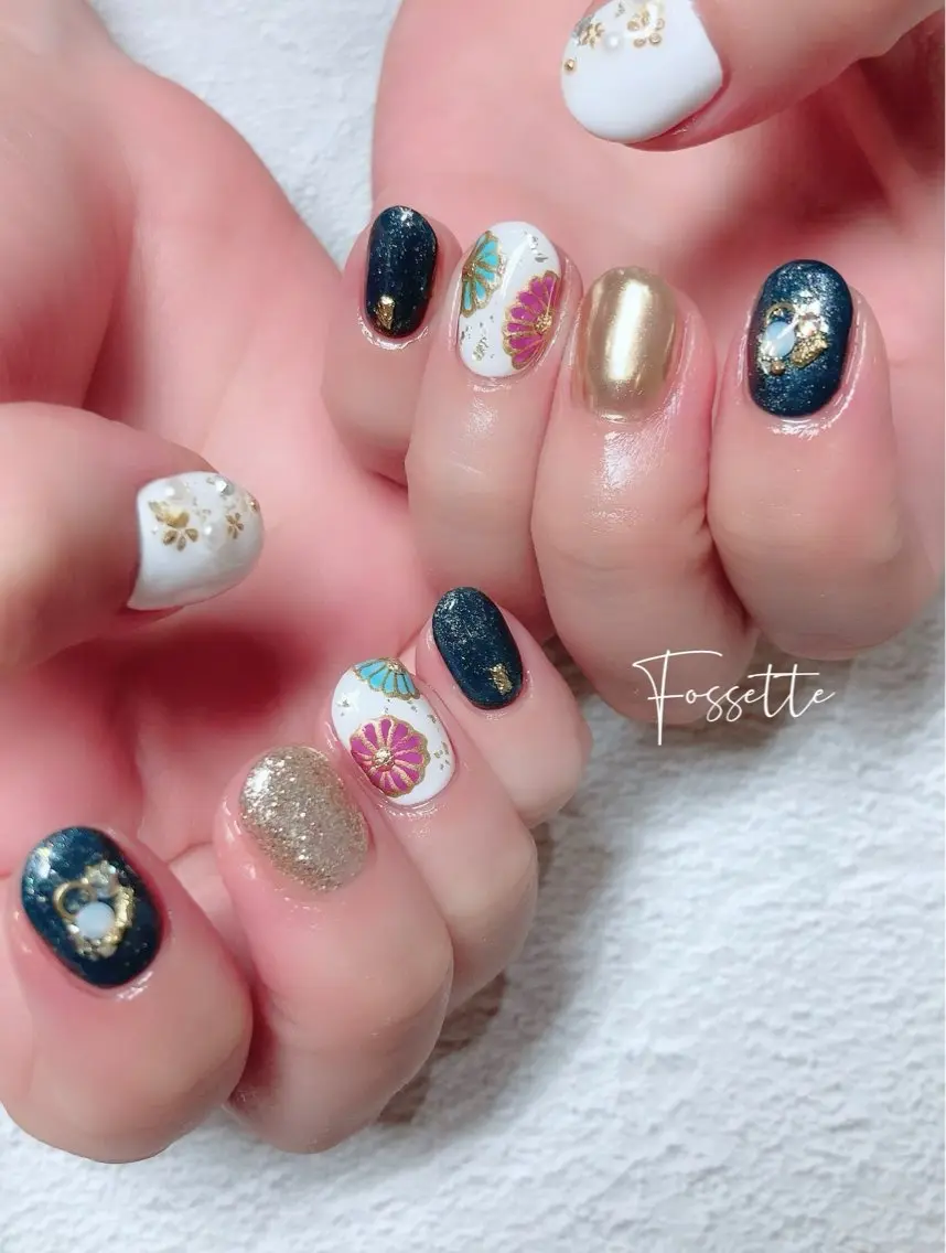 ネイル 成人式 フラワーネイル ミラーネイル ブライダルネイル ハンドネイル nailsalon Fossetteのネイルデザイン