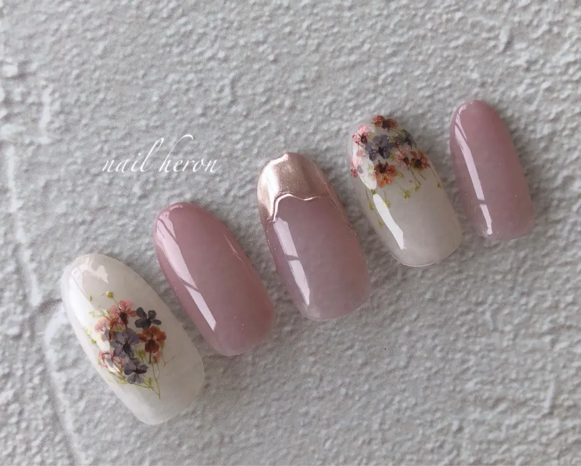 ネイル フラワーネイル ハンドネイル saki_ nail heronのネイルデザイン