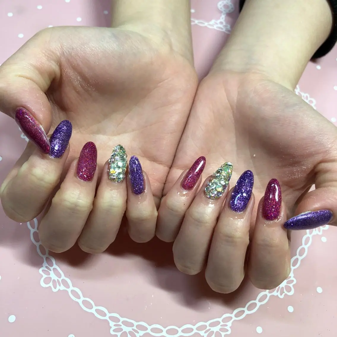 ミディアム ネイル ハンドネイル 《LB》ラブリエ Nail&eyeのマツエク・マツパデザイン