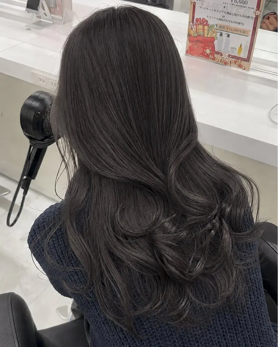 ロング カラー うる艶ワンホン/ HINANO🩶のヘアスタイル