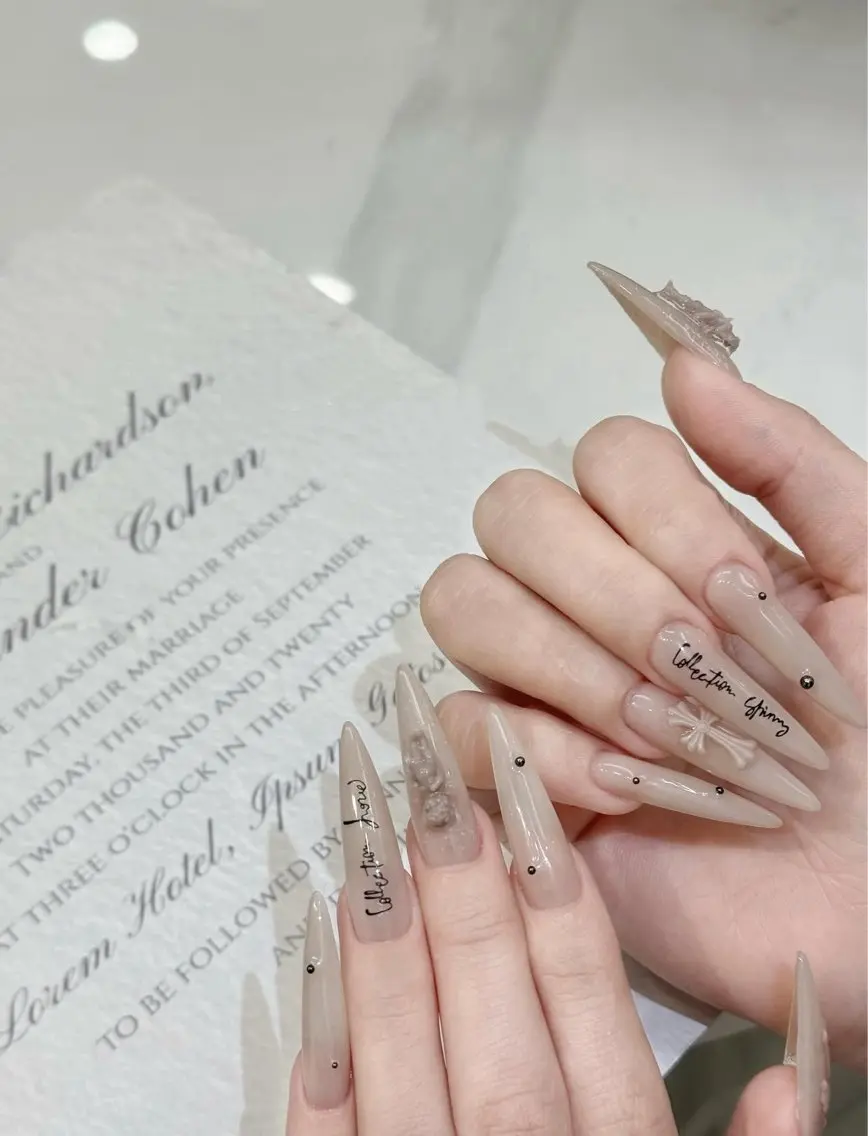 ネイル ハンドネイル Rina Mika Nailsのネイルデザイン