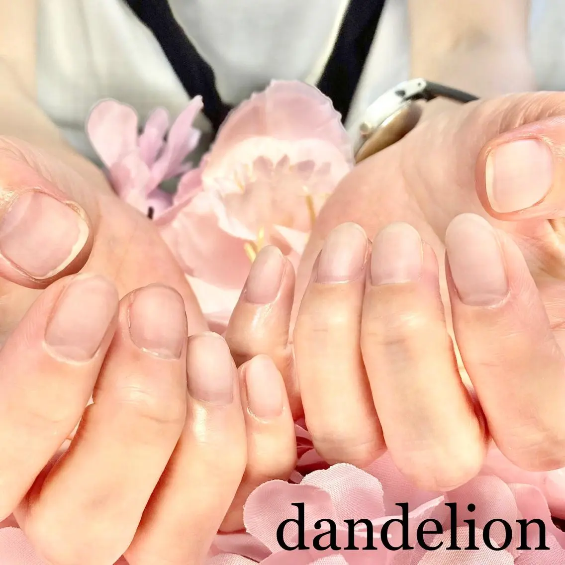 ネイル ハンドケア dandelion ダンデライオンのネイルデザイン