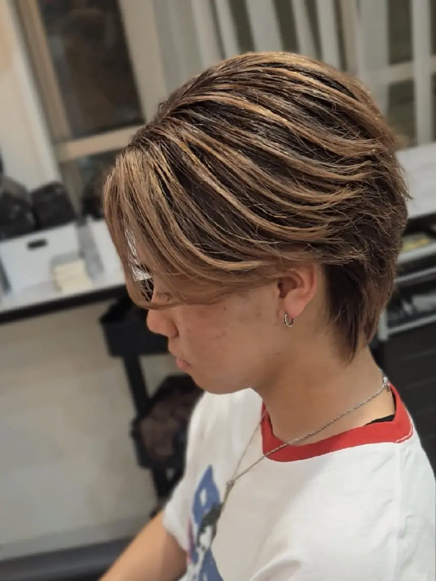 メンズ ミディアム カラー メンズバレイヤージュ センターパート バレイヤージュ レイヤーカット カット ヘアカラー ヘアセット LEN名古屋/パーマ 海外ヘア/メンズ特化のヘアスタイル