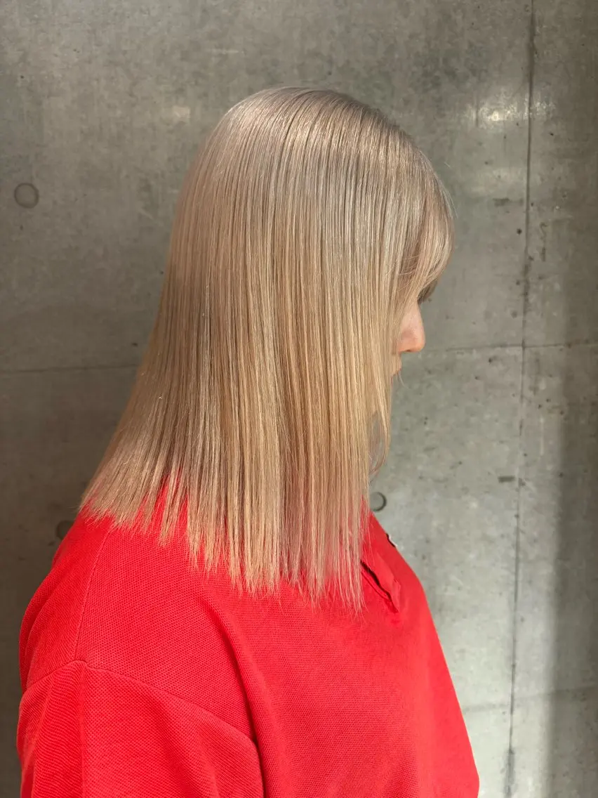 セミロング ヘアカラー 🎀ダブルカラー hinata🎀のヘアスタイル