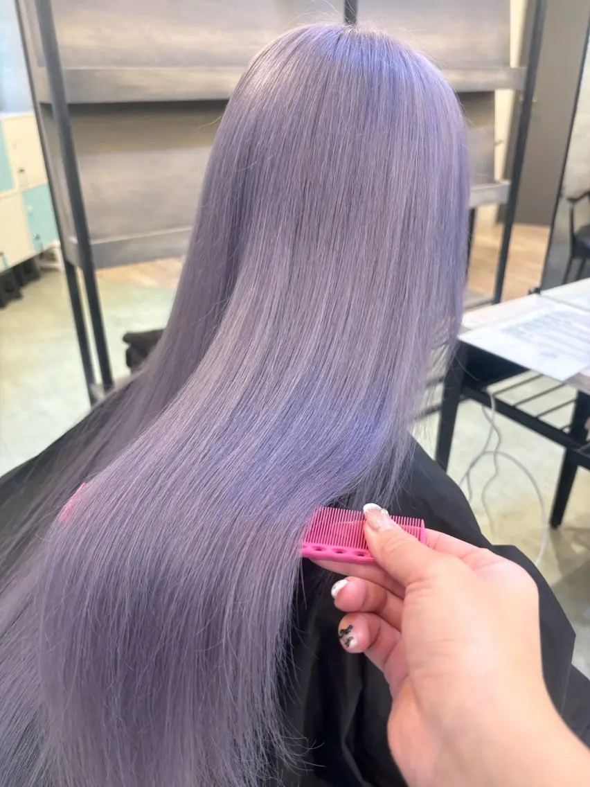 ロング カラー 艶髪ハイトーンカラー kana♡のヘアスタイル