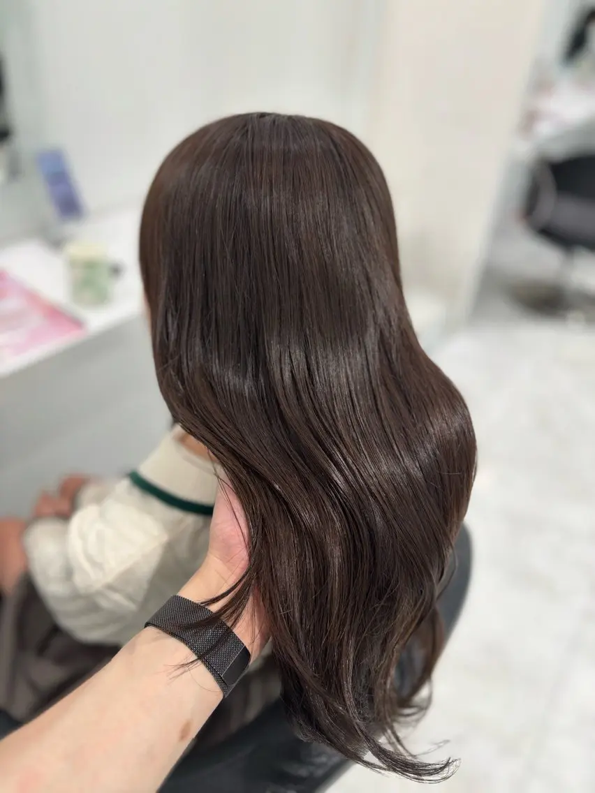 ロング カラー ヘアカラー トリートメント ヘッドスパ ヘアセット 流行りの透明感カラー ×縮毛矯正🤍ユウのヘアスタイル