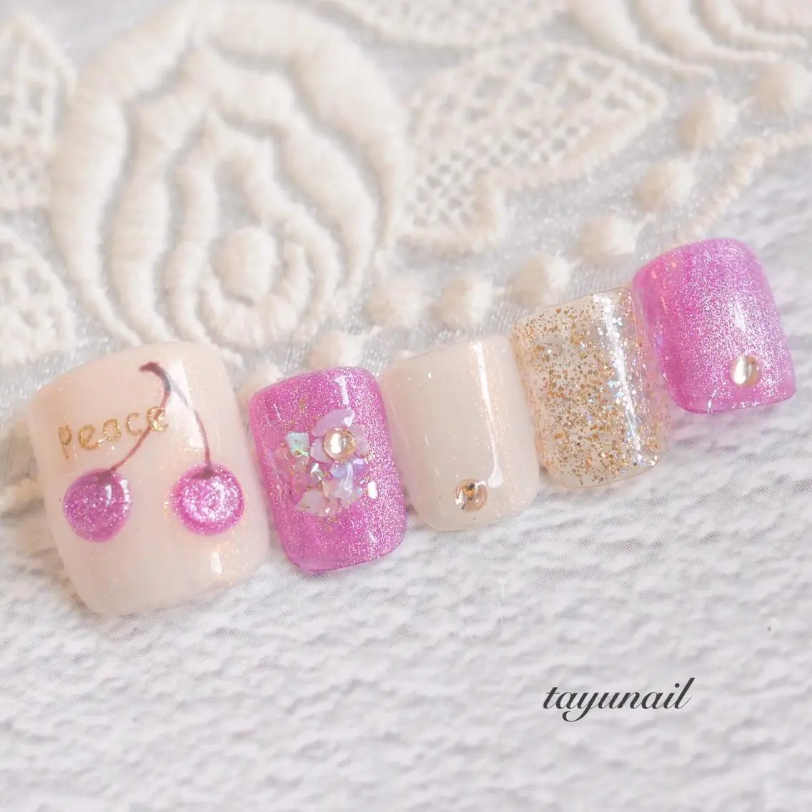 ネイル アートネイル 桜ネイル フットネイル ジェルネイル マグネットネイル フットネイル ネイルサロン 【たゆnail】のネイルデザイン