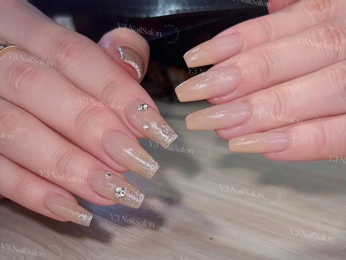 ネイル グラデーション キラキラネイル 韓国ネイル ラメ(グリッター) ラメグラデーション Y3 NailSalonのネイルデザイン
