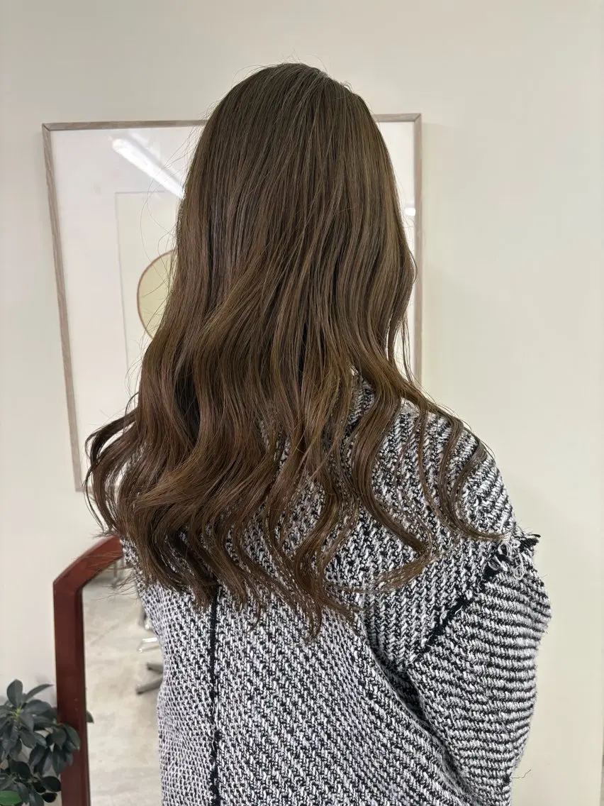 カラー ベージュカラー ブリーチ オリーブベージュ nappe🐏 栄／矢場町のヘアスタイル