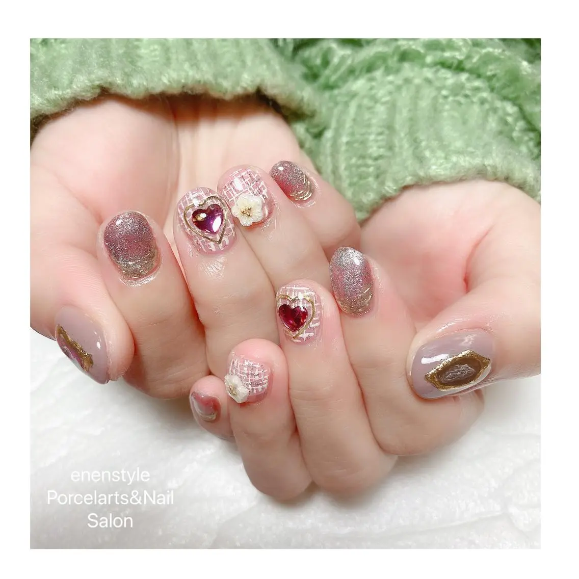 ミディアム ネイル ハンドネイル 🐾enen style 🐾のネイルデザイン
