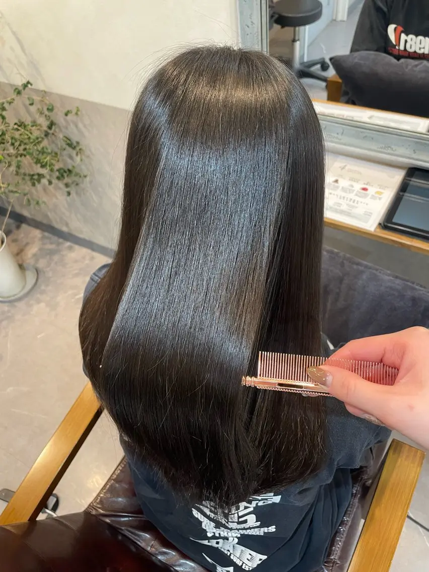 ロング トリートメント 近澤 佑香のヘアスタイル
