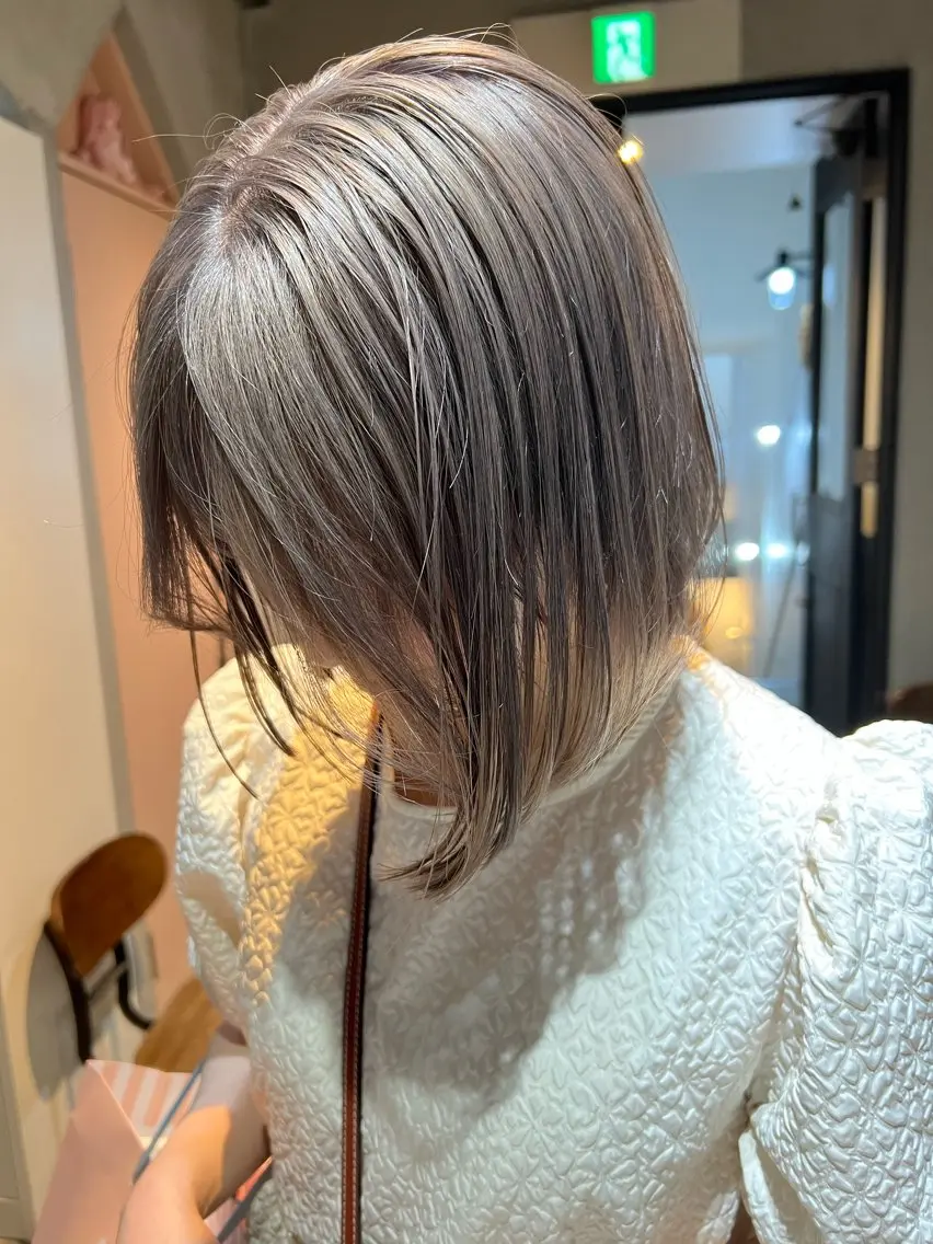 【ハイトーンカラー🌈✨】カット+2回ブリーチ＋オンカラー(ケアブリーチ)の写真