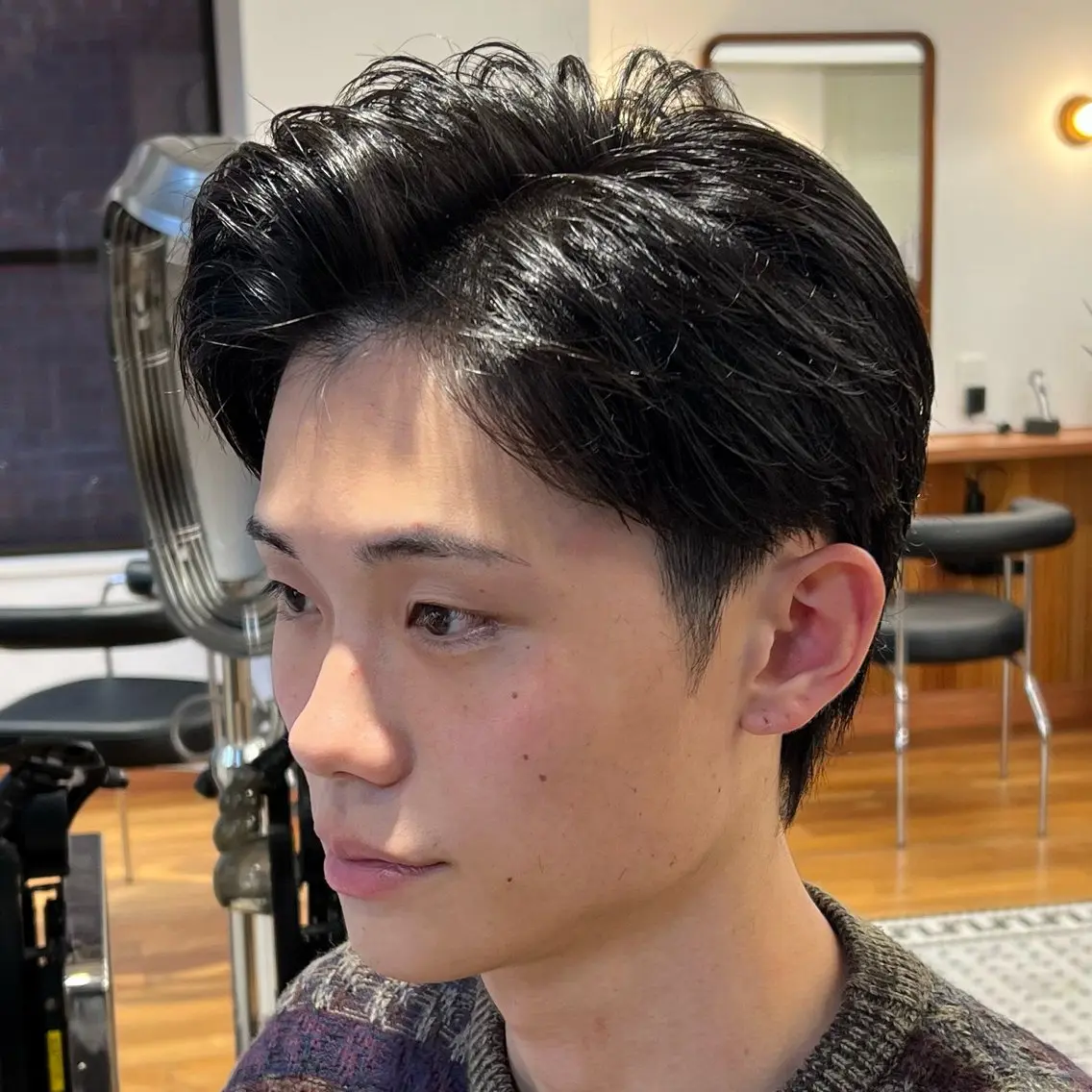 ショート メンズ ビジネス ツーブロック カット メンズカット✂️ スキンフェード伊藤陸のヘアスタイル