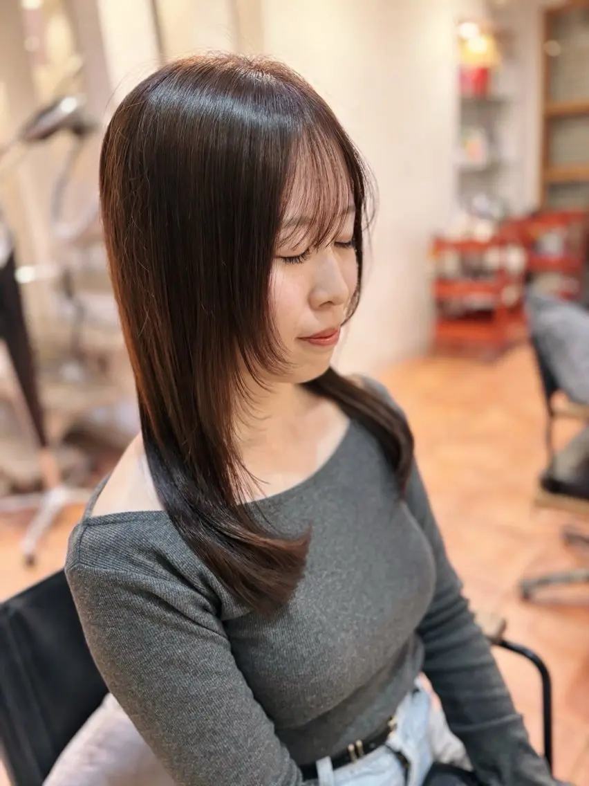 セミロング 板井 渚月のヘアスタイル