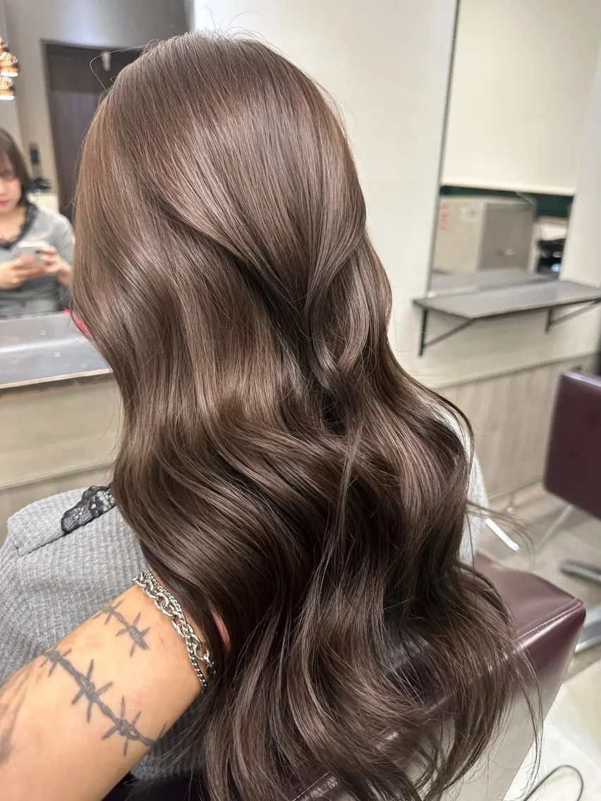 ロング ボブ 顔まわりレイヤー 顔周りカット ヨシンモリ 韓国風ヘア AiM エイム　韓国レイヤーのヘアスタイル