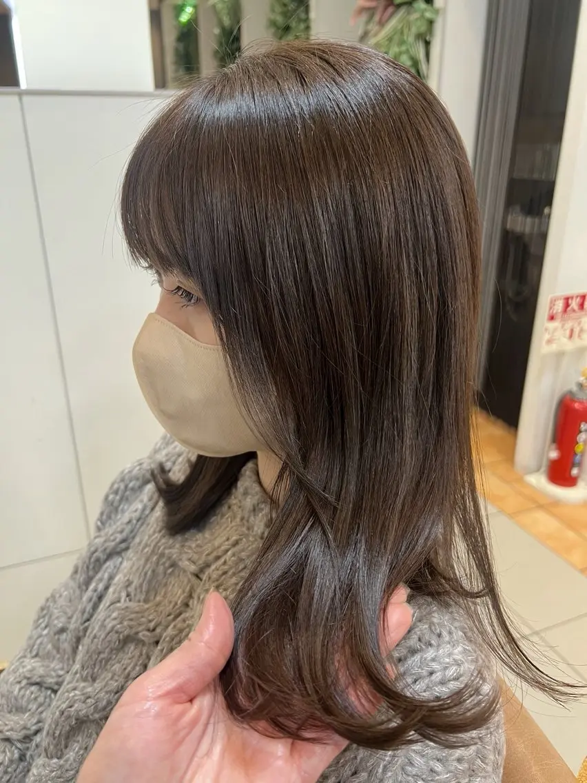 ミディアム カラー ブラウンカラー オリーブブラウン カット ヘアカラー トリートメント 頭皮×髪質改善 透明感カラー💎中村のヘアスタイル