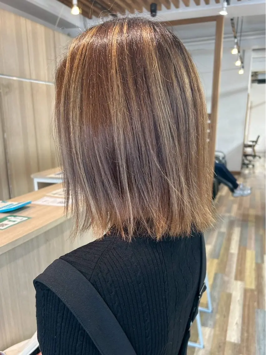 ミディアム カラー 岩崎 太陽のヘアスタイル