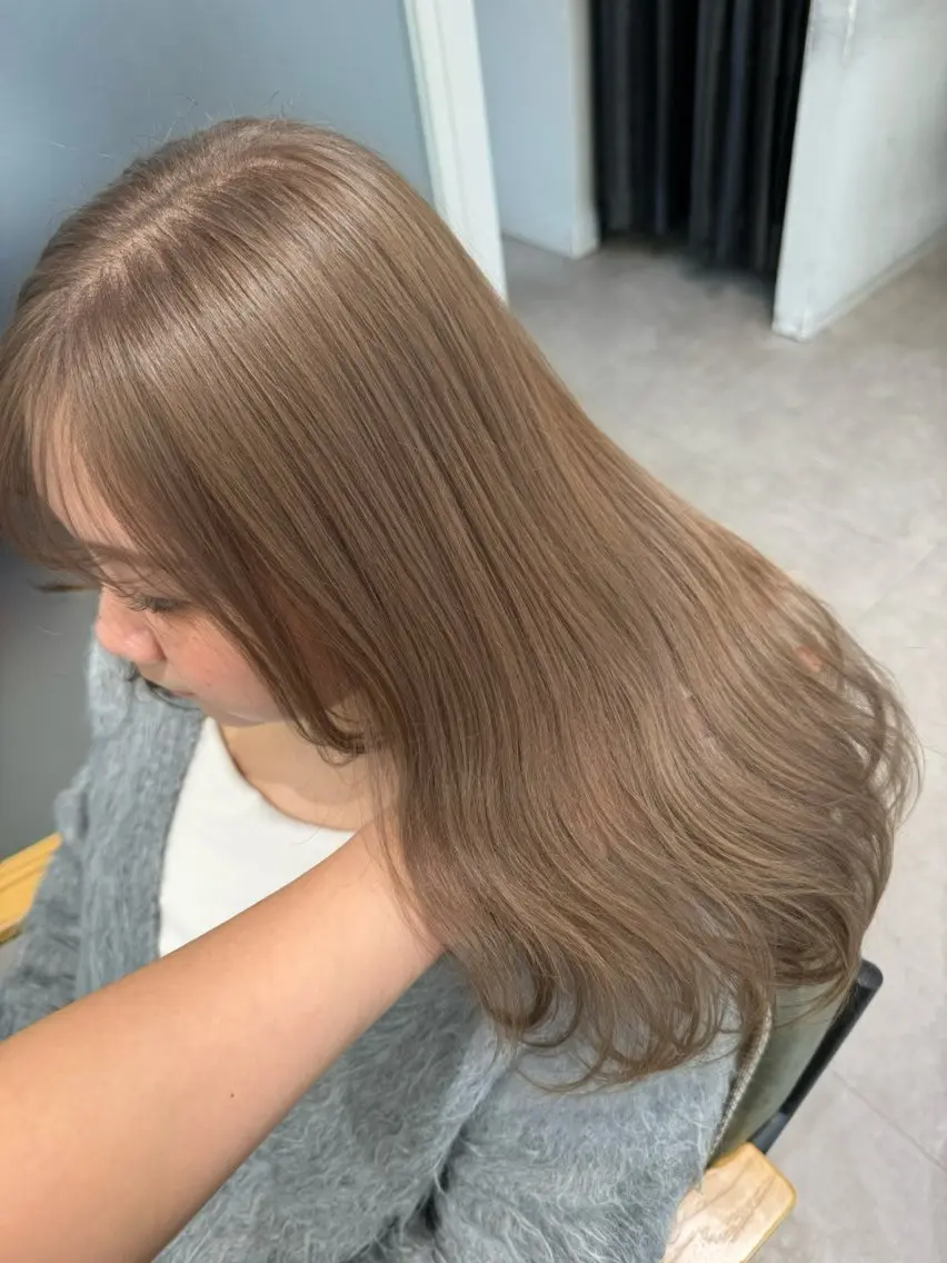 【特別価格🌼当日予約⭕️】カット+ブリーチW color+保湿トリートメントの写真