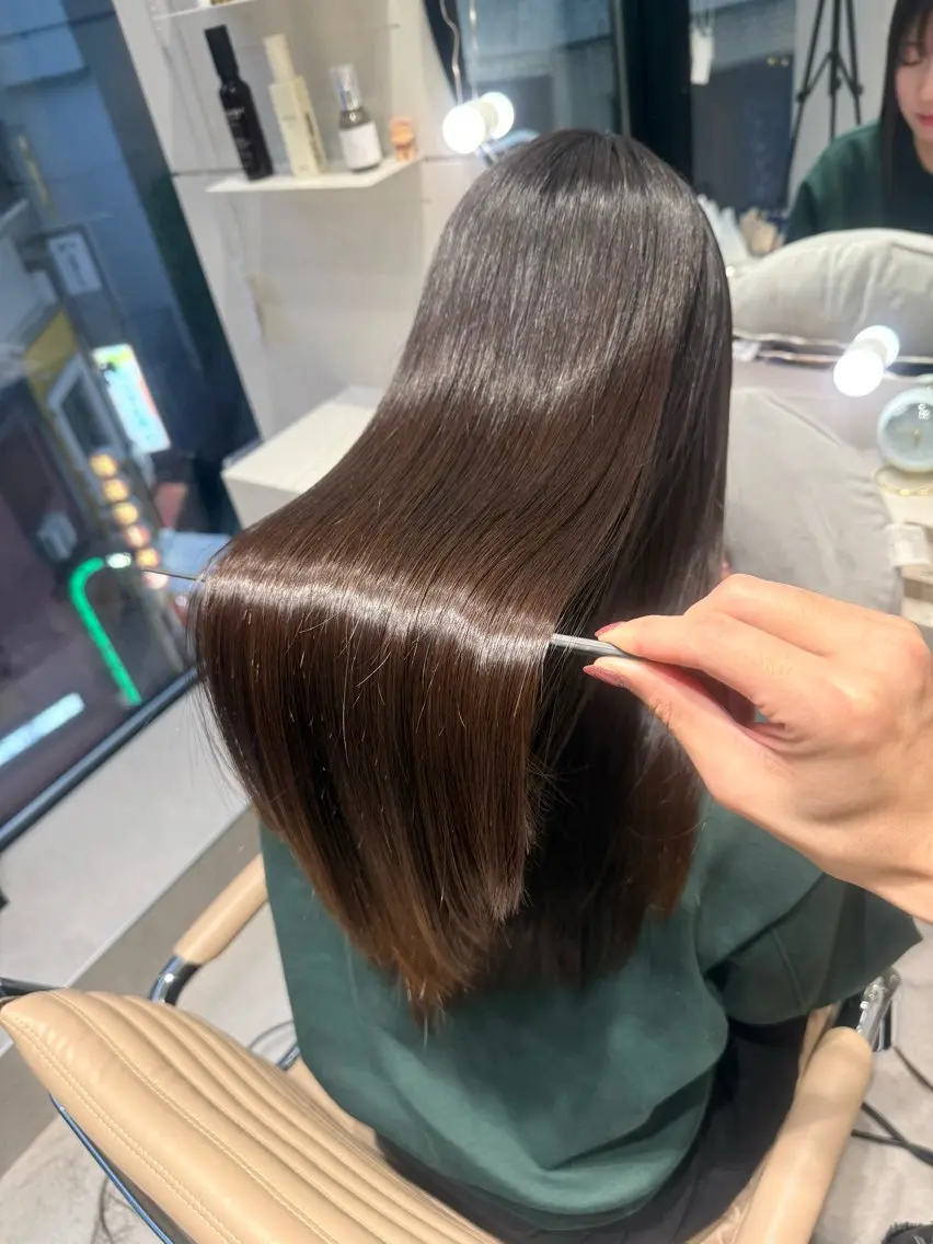 ロング パーマ ヘアアレンジ 縮毛矯正 ストレートパーマ ヘアカラー 縮毛矯正 トリートメント 縮毛矯正/髪質改善/ ブリーチ毛/木元渓太のヘアスタイル