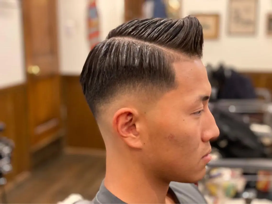 ショート カラー パーマ メンズ フェードカット カット指名No1漆原 聡のヘアスタイル