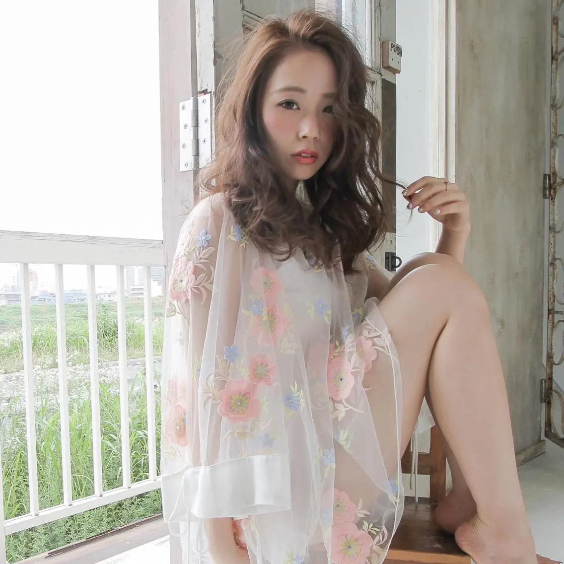 ミディアム カラー パーマ ヘアアレンジ ヘアケア特化型サロン newi 京橋のヘアスタイル