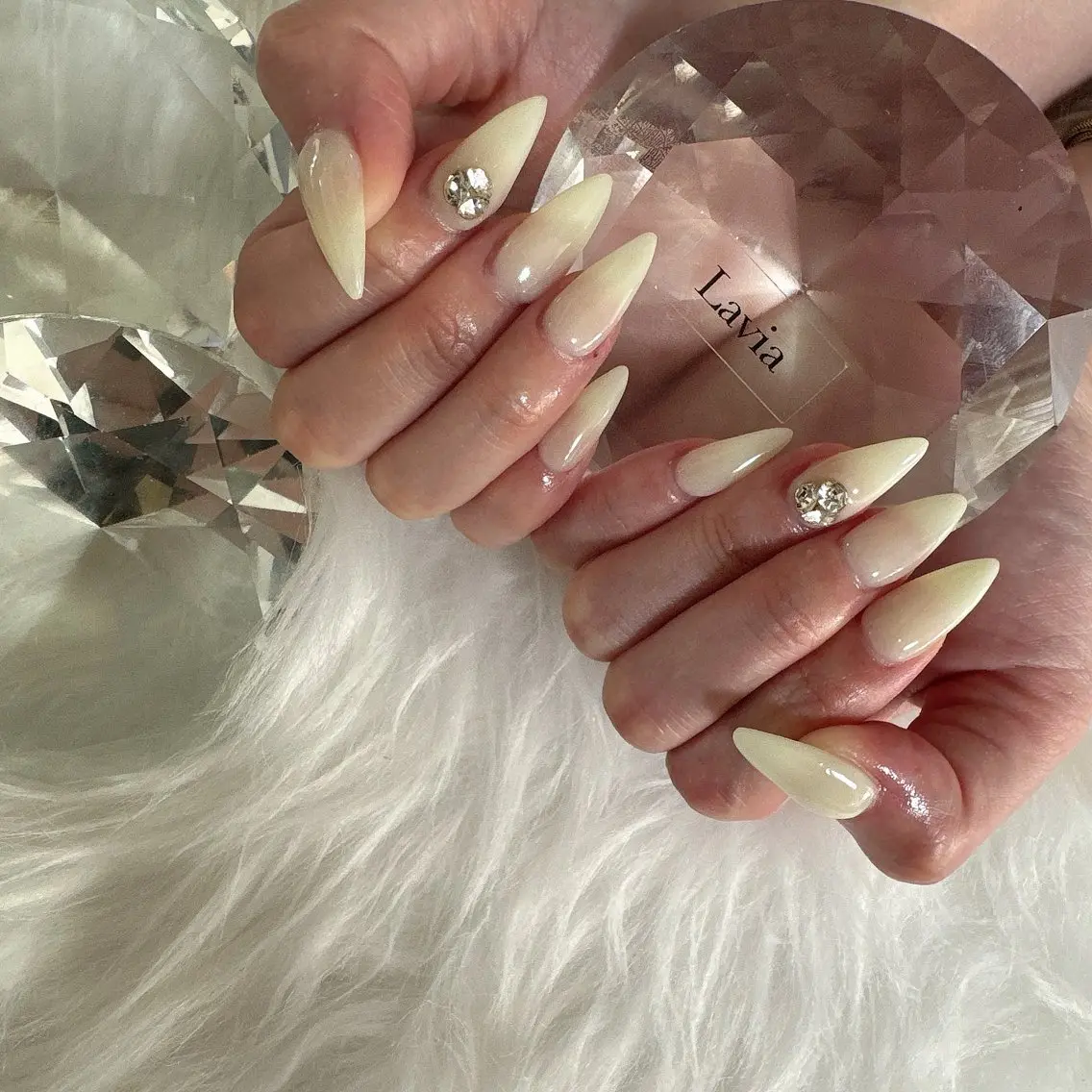 ネイル lavia🖤 ayumiのネイルデザイン