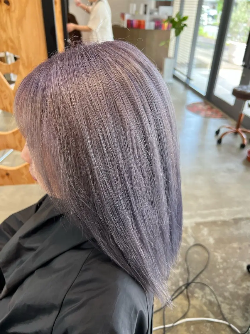 セミロング cyan Amiのヘアスタイル