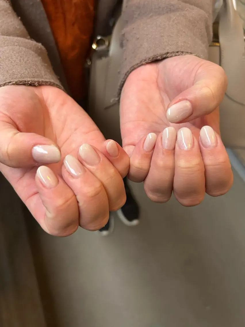 ネイル グラデーション ラメ(グリッター) ピンク ピンクベージュ ホワイト ハンドネイル 自宅サロン♡ Mamiのネイルデザイン