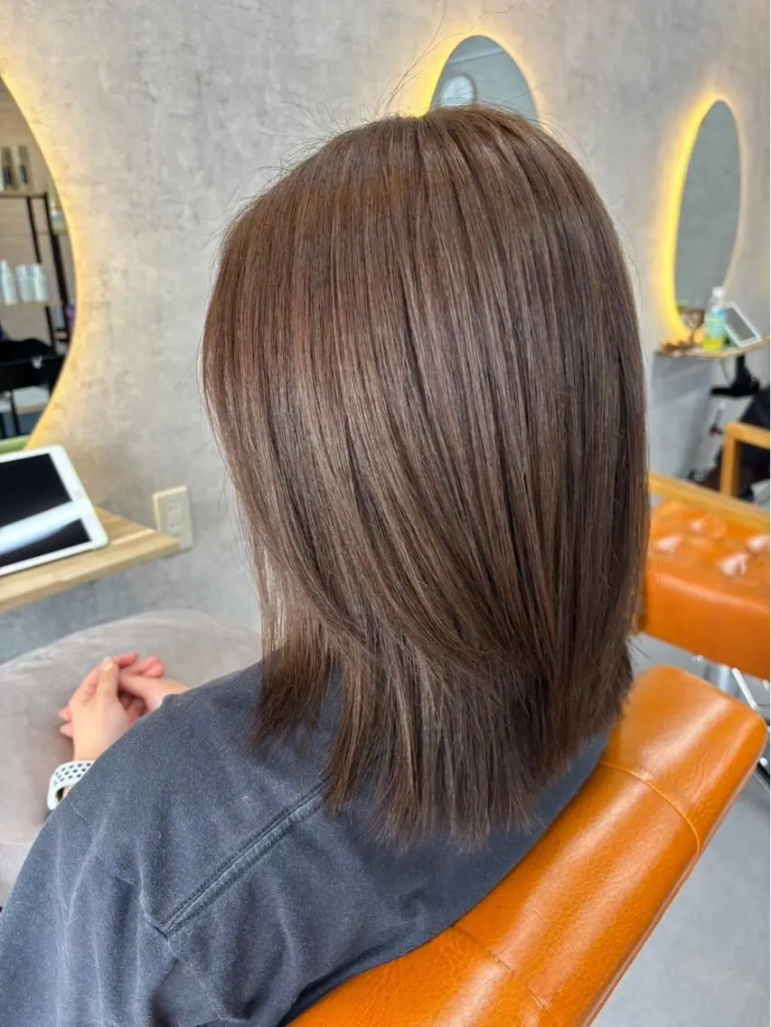 セミロング ヘアカラー トリートメント 比嘉 泰壽のヘアスタイル