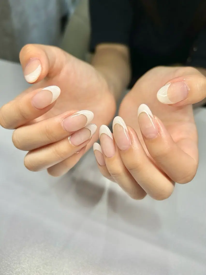 🤍フレンチ（ラメラインOK）（付け替えオフあり⭕️）の写真