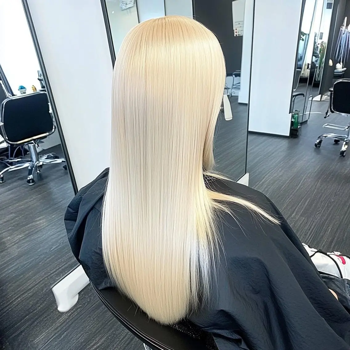 カラー corazon ブリーチのヘアスタイル