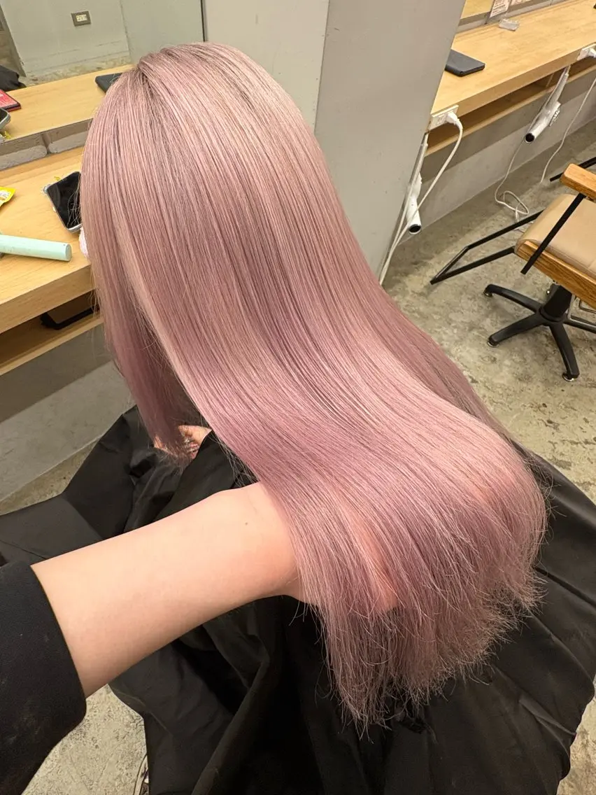 カラー ブリーチ ヘアカラー Libero 柏 あつきのヘアスタイル