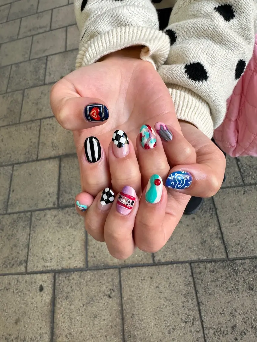 ネイル 成人式 ハンドネイル nailsalon ∞ ﾐｶﾅﾙ ∞のネイルデザイン