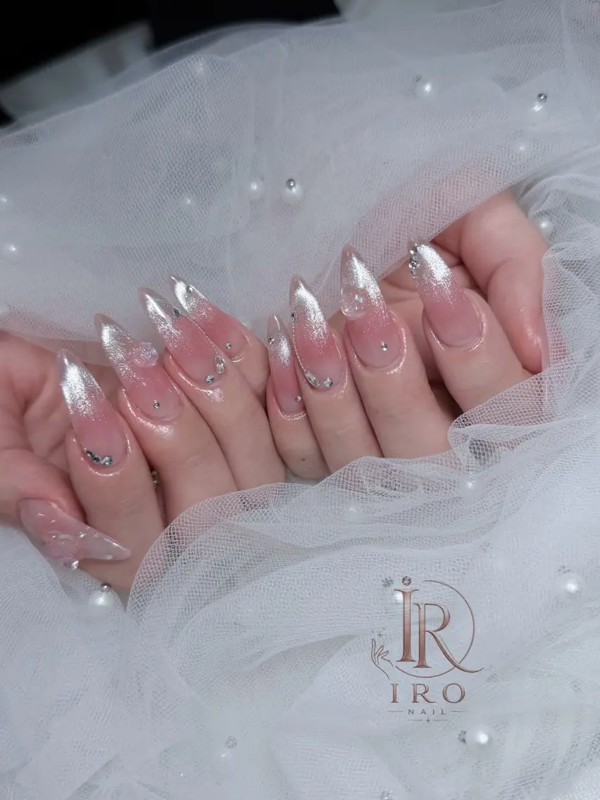 ネイル ハンドネイル IRO Nail Studioのネイルデザイン