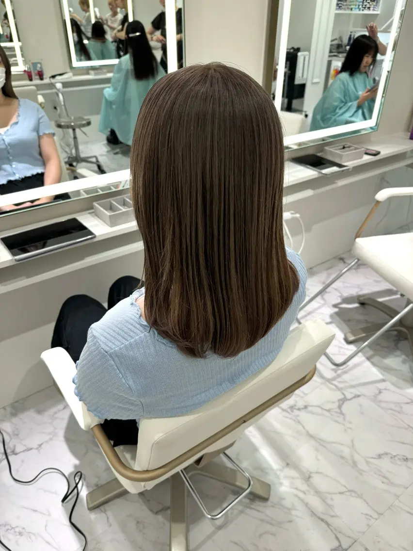 セミロング カラー ヘアカラー ParveMix🍀 藤原愛未のヘアスタイル