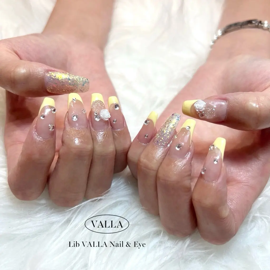 ネイル ハンドネイル LIB VALLA Yuri🍭🖤のネイルデザイン