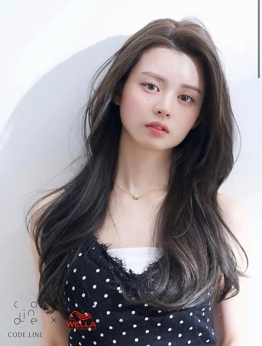 ロング CODE.LINE 富雄のヘアスタイル