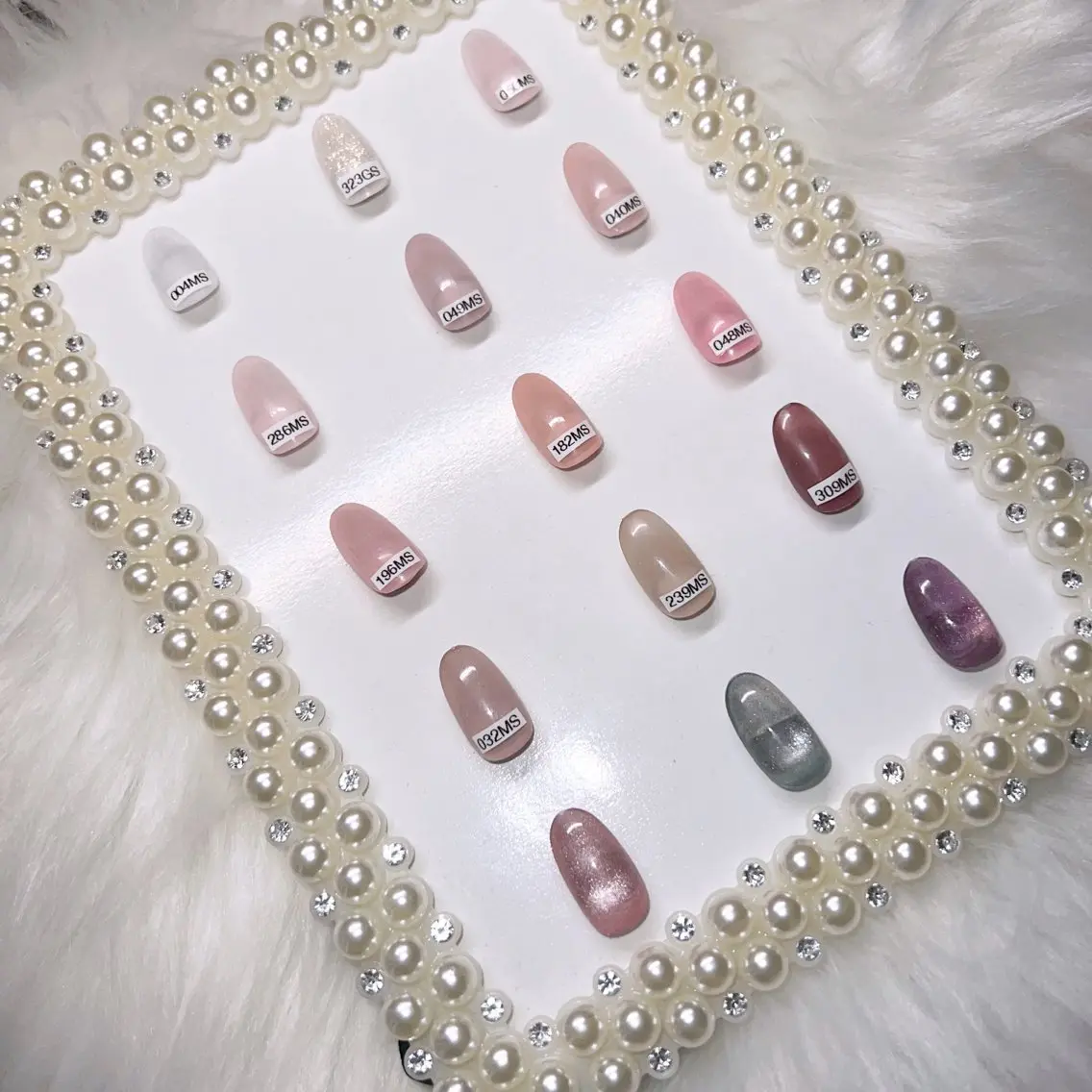 ネイル Luze 泉 明日花のネイルデザイン