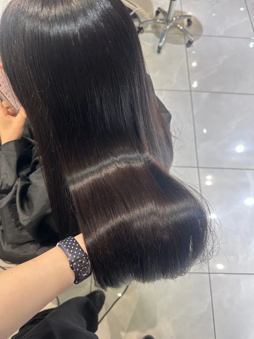 ロング 縮毛矯正 韓国ヘア🤍 Mikuのヘアスタイル