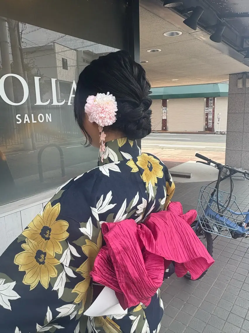 MOLLA ✂️辻のヘアスタイル