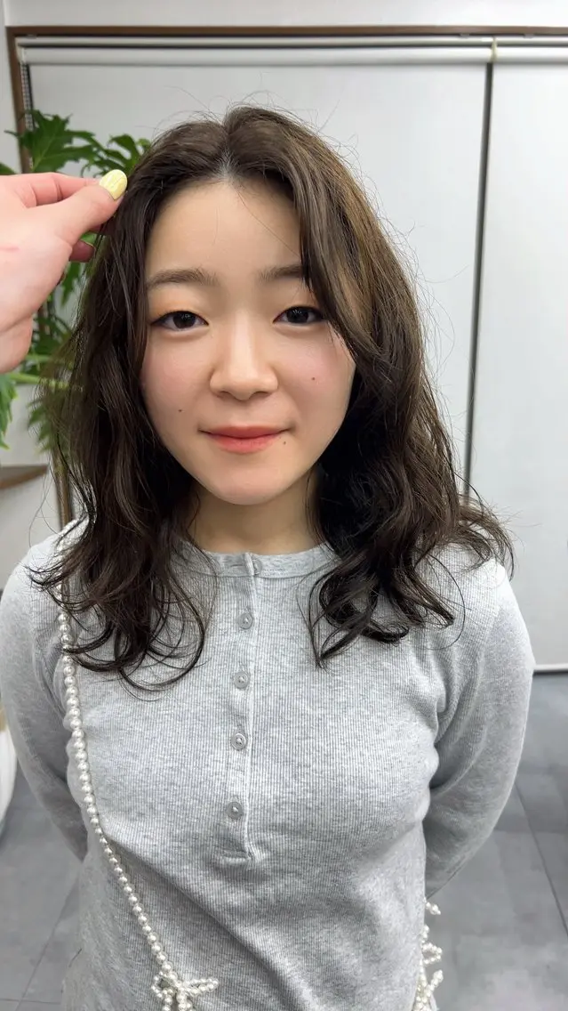 ミディアム カラー カット ヘアカラー トリートメント 田村 雪華のヘアスタイル